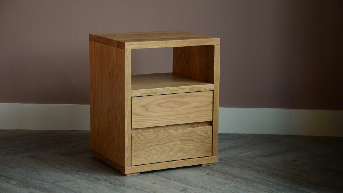 black lotus shelf table in oak 3Q