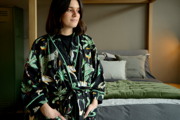 black retro jungle print robe