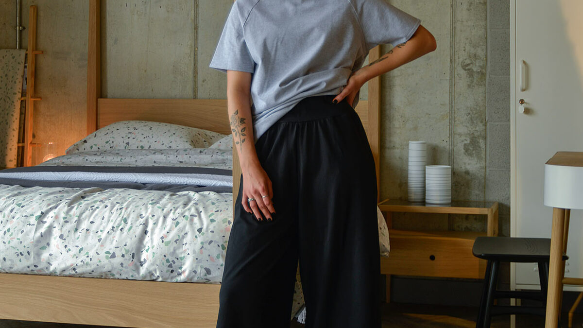 black-wide-leg-pants-and-grey-marl-T