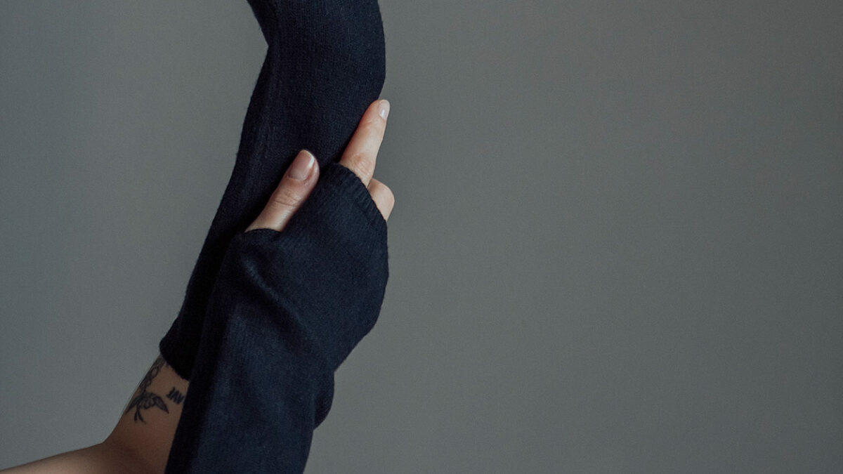 black wrist warmers 1400