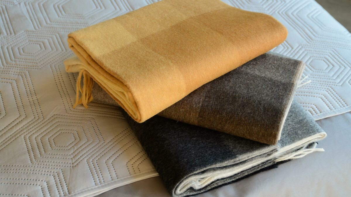 block pattern recycled throws