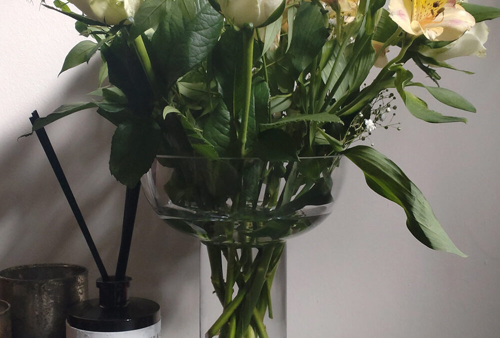 Modern Glass Vase - Image 6