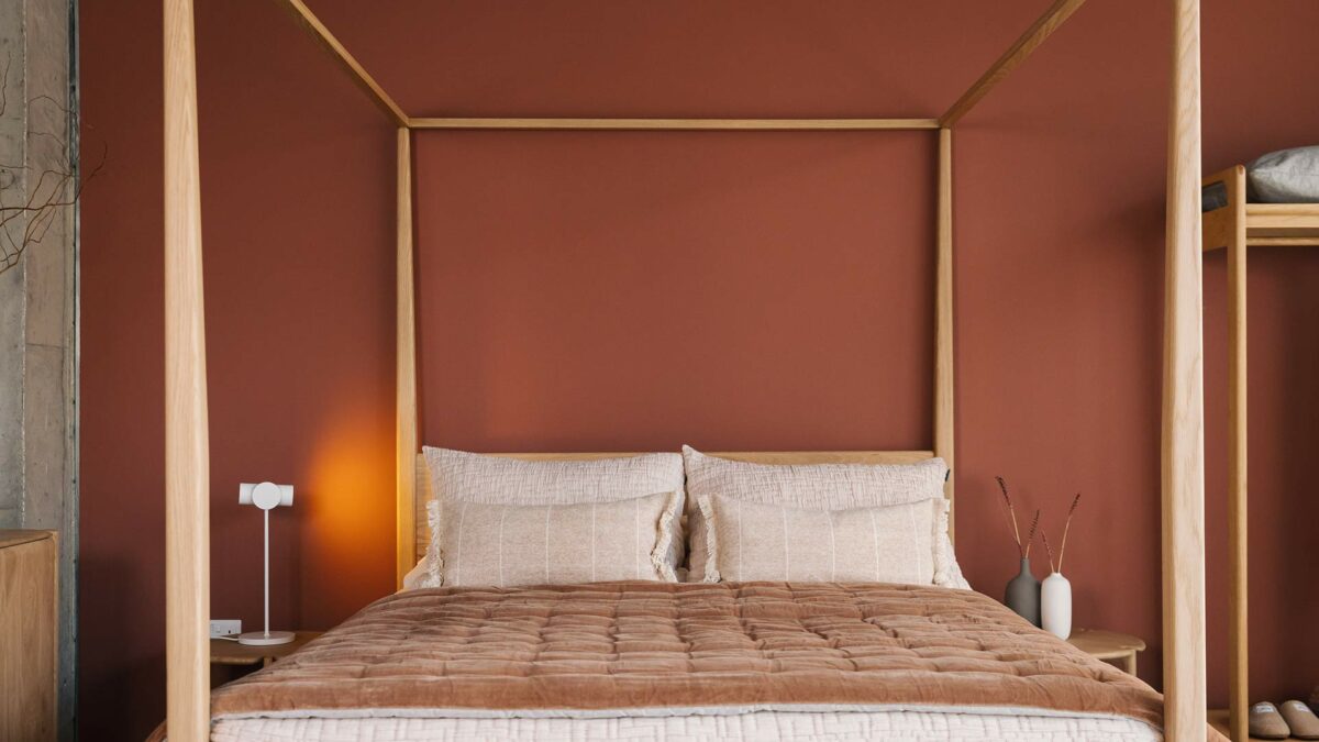 blush and warm rust colour bedding