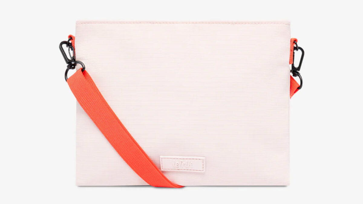 blush pink bag in recycled polyester with cotton strap