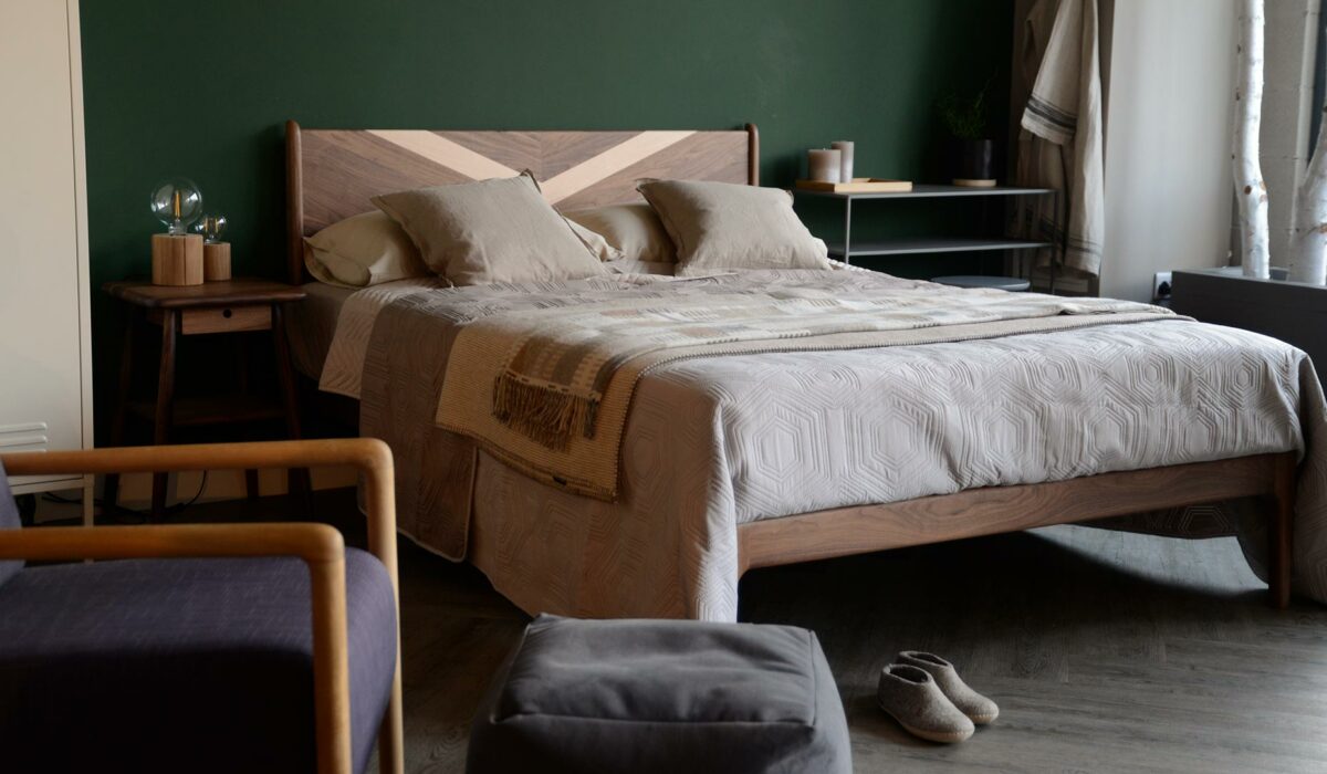 bold chevron hoxton with neutral bedding