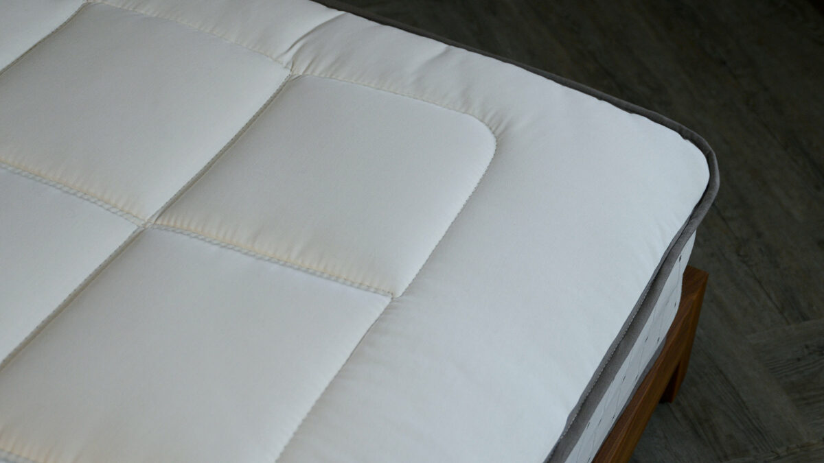 rolled sprung mattress corner