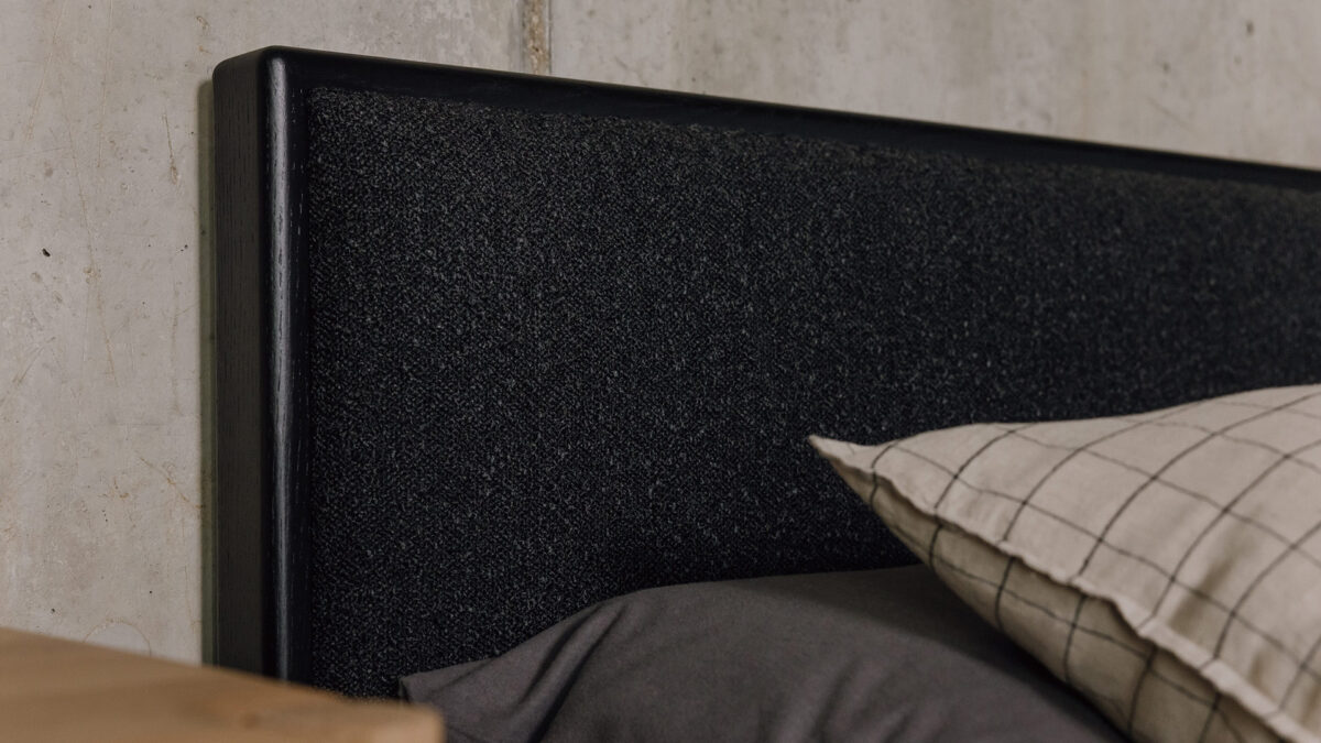 Quick Ship Black Oak Carlisle Bed - Image 3