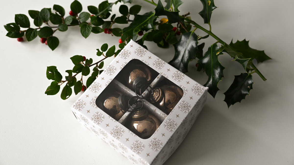 Box of Luxury Glass Christmas Decorations - Antique Gold - Image 5