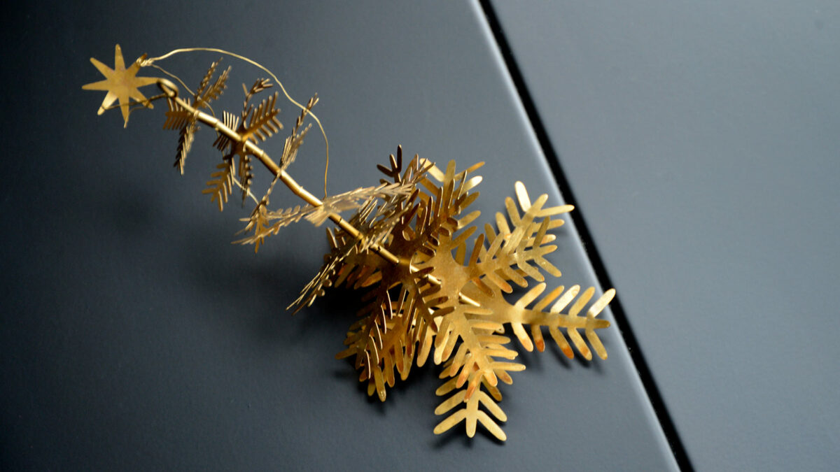 brass 3d tree decoration set of 3