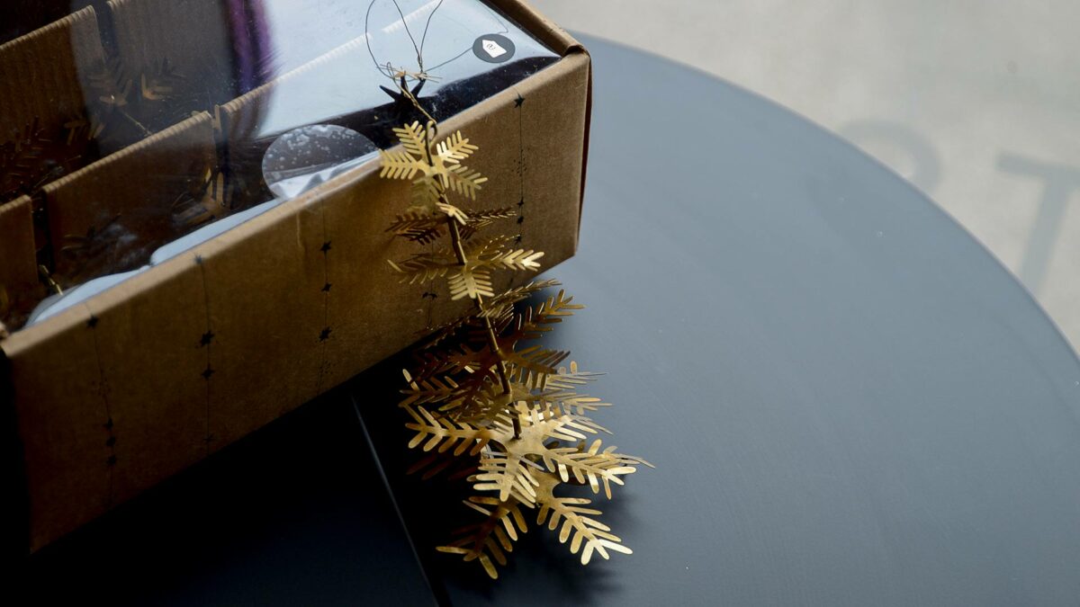brass 3d tree decorations