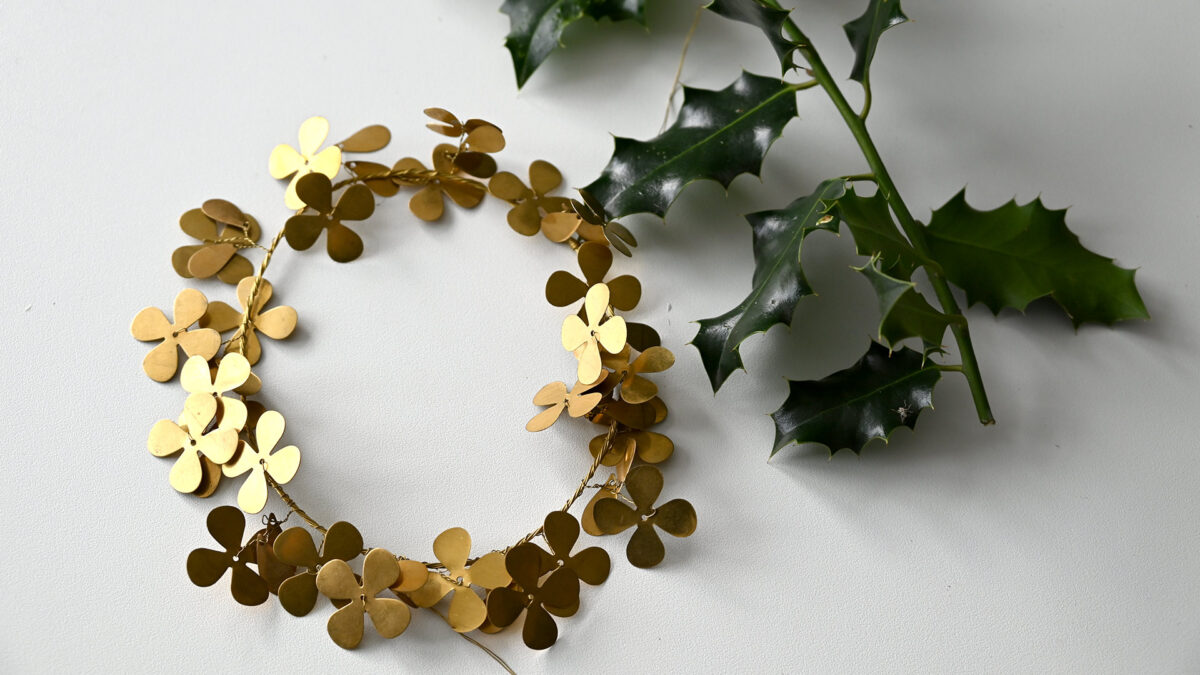 Antique Brass Wreath - Image 2