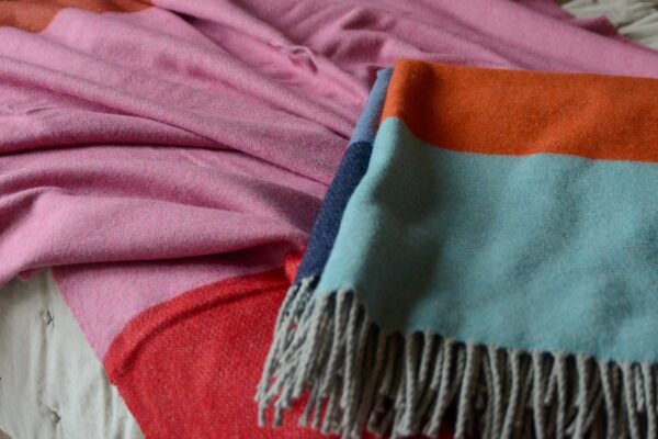 Luxury Merino and Cashmere blend Throws in 2 colour options