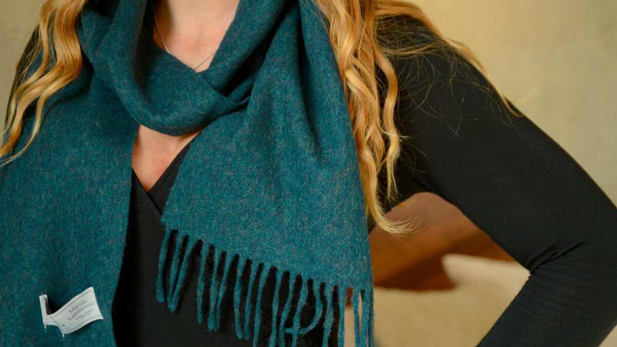 Teal coloured merino wool scarf