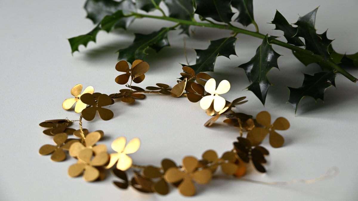 Antique Brass Wreath - Image 5