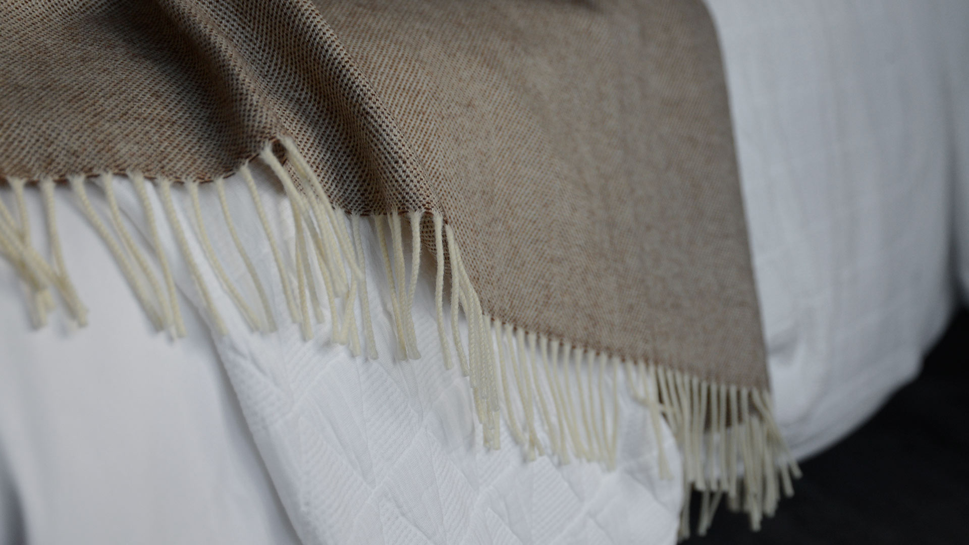 Soft Merino Lambswool Blankets | Natural Bed Company