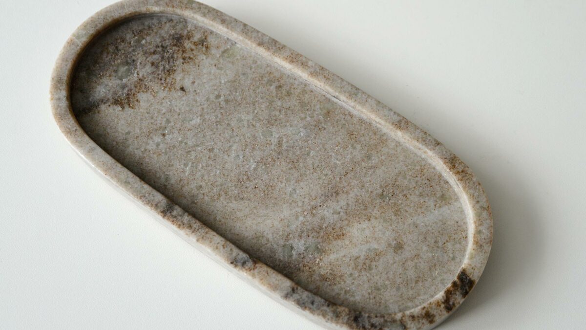 brown marble tray