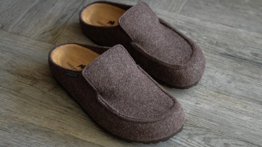 Brown woollen slippers without backs.