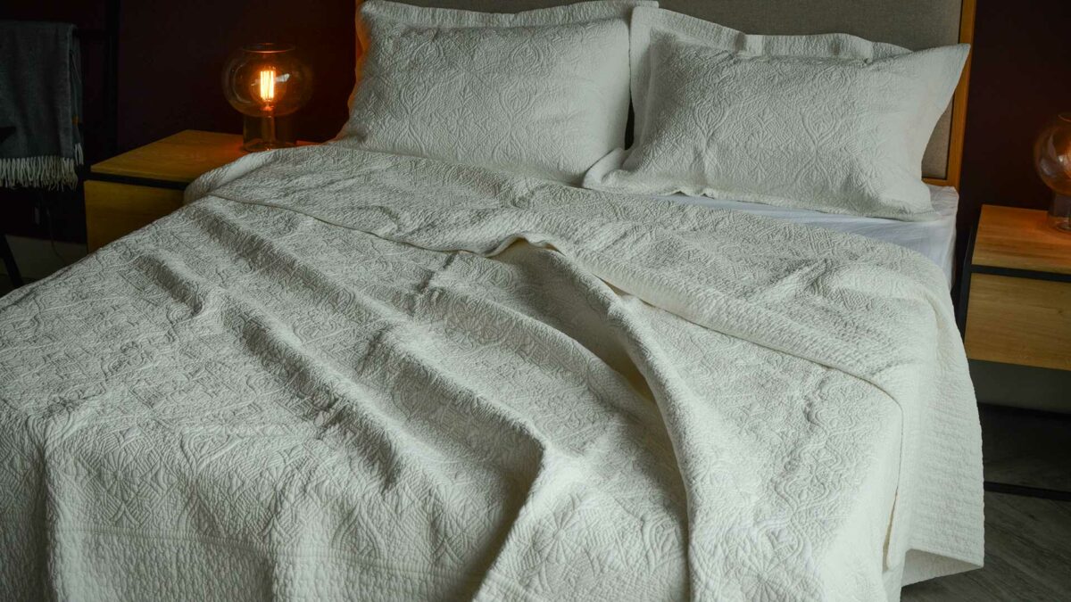 burford cream embroidered bedspread pillowcases 1920