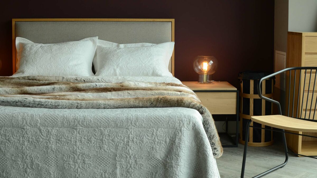 burford3 cream embroidered bedspread detail 1920