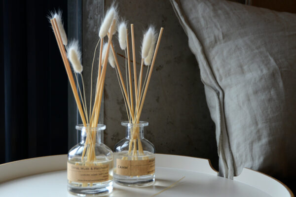 luxury glass room-scent diffuser with reeds and bunny tails