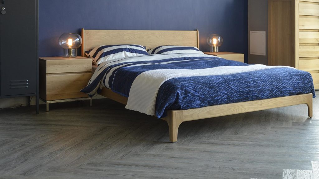 Our Carnaby bed is hand made in a choice of wood and in a full range of bed sizes. This one is Oak.