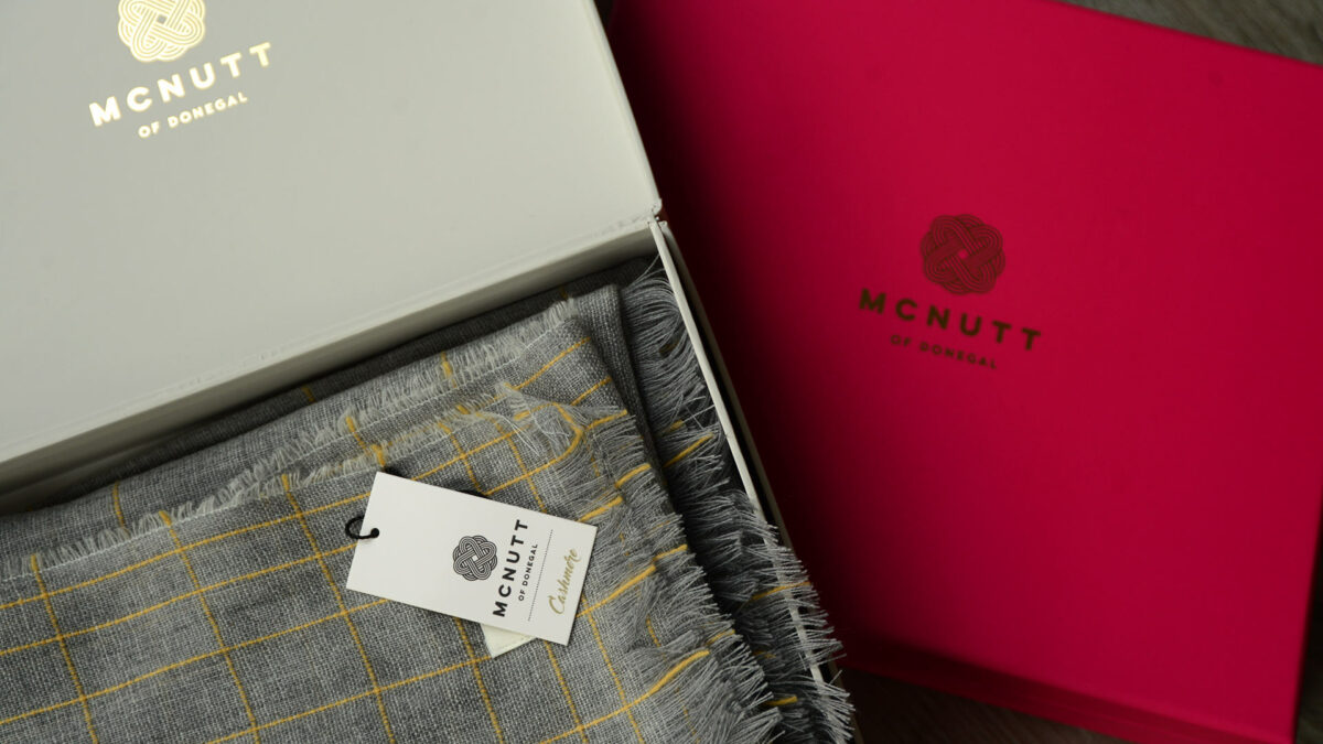 cashmere rich scarf in gift box