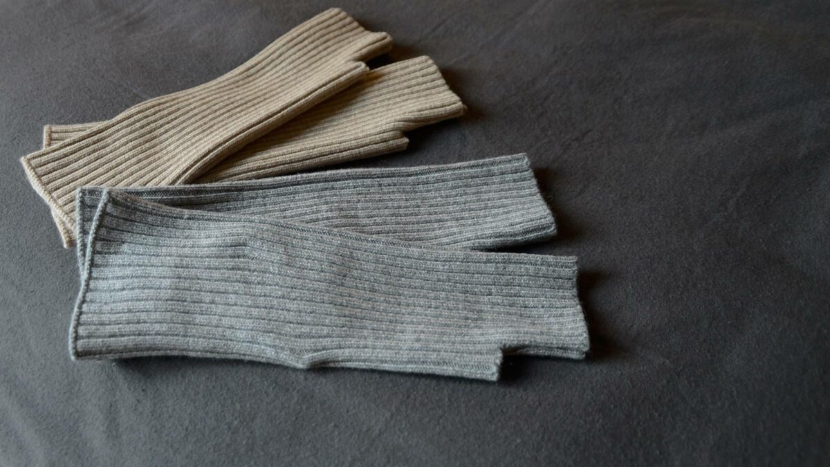 chalk wrist warmers biscuit and grey