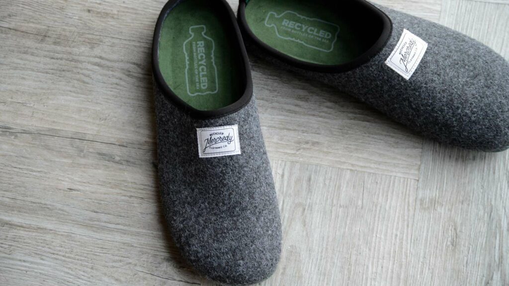 charcoal and green felt look slippers sustainable made from recycled bottles