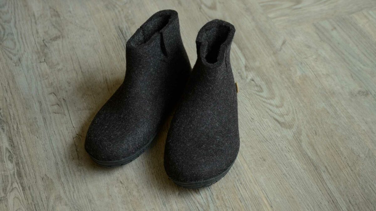 charcoal felt boots with black rubber sole
