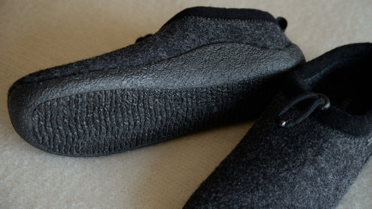 charcoal grey felt slippers with drawstring and weatherproof sole