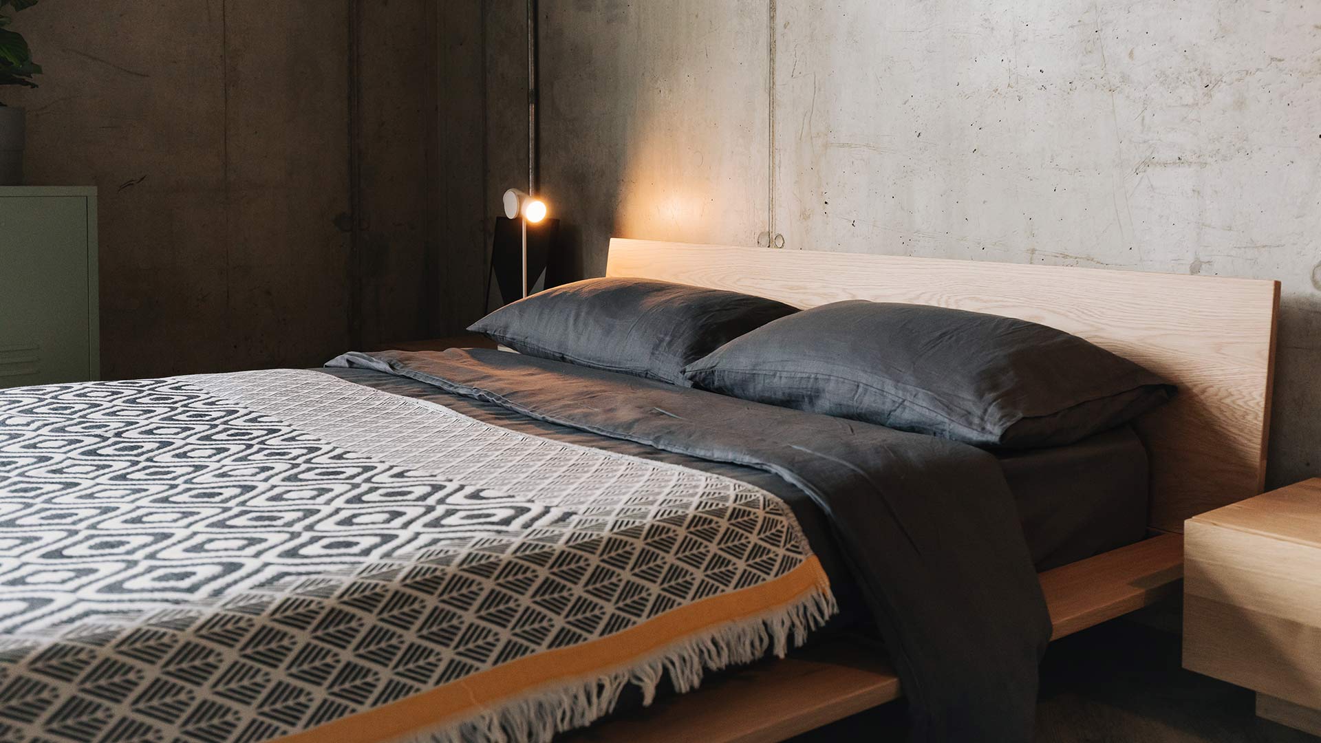 Monochrome bed throw 2025