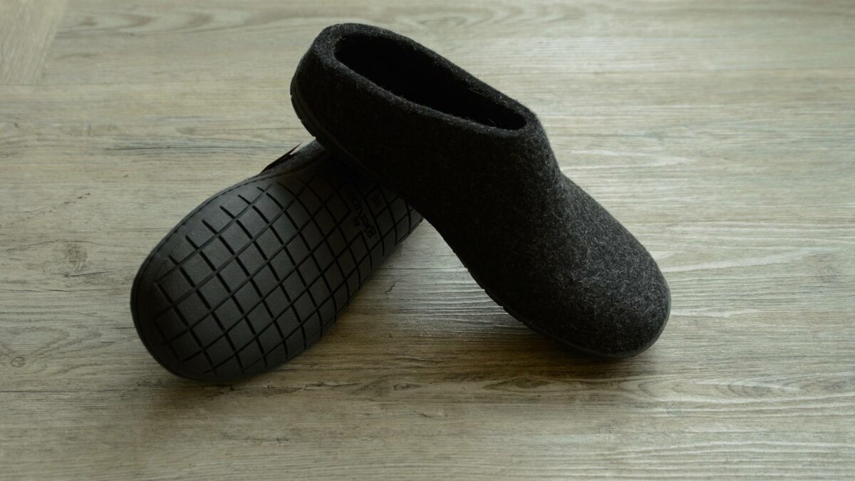 Charcoal grey felt slippers with rubber weatherproof sole