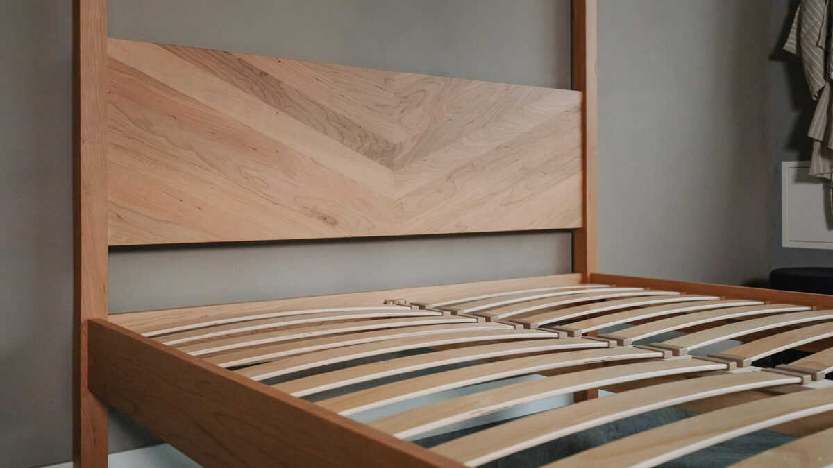 cherry 4 poster bed Kelham headboard detail