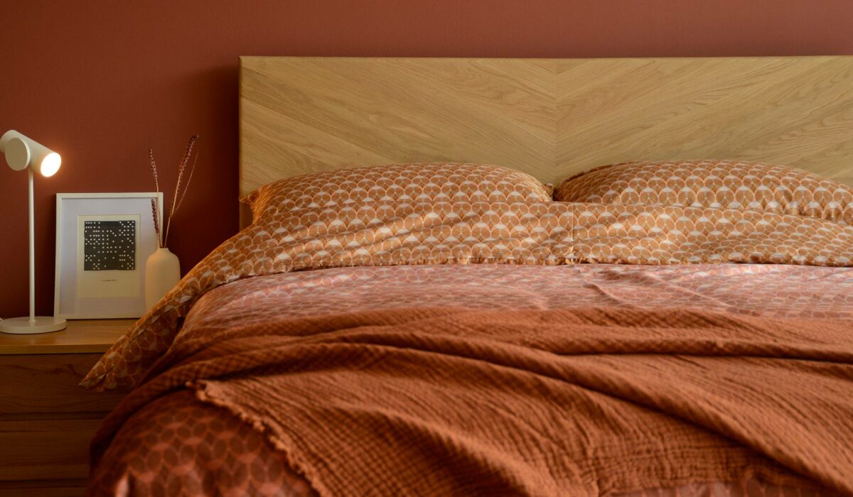 circle pattern bedding warm colours