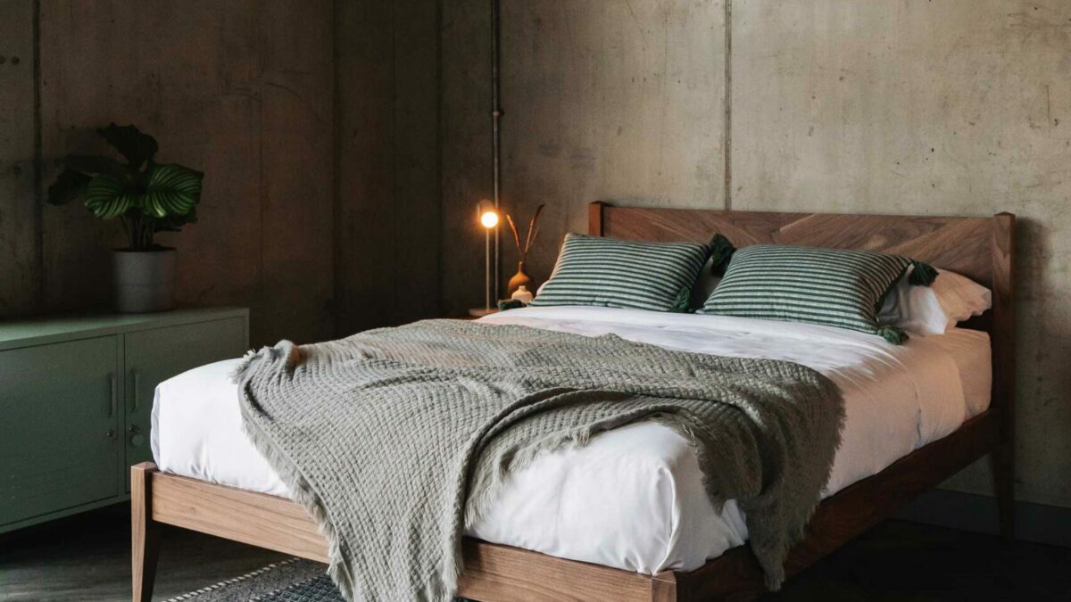 classic walnut bed dalston design scaled