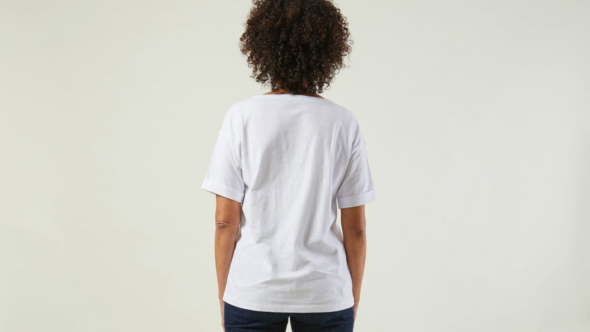 classic white T shirt with turn up sleeves
