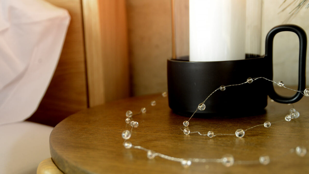 minimalist garland