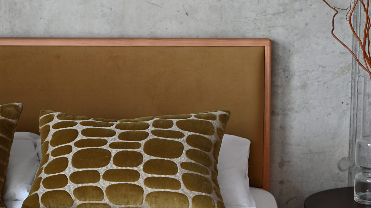 QUICK SHIP Custom Kingsize Cherry Carlisle Bed - Image 5