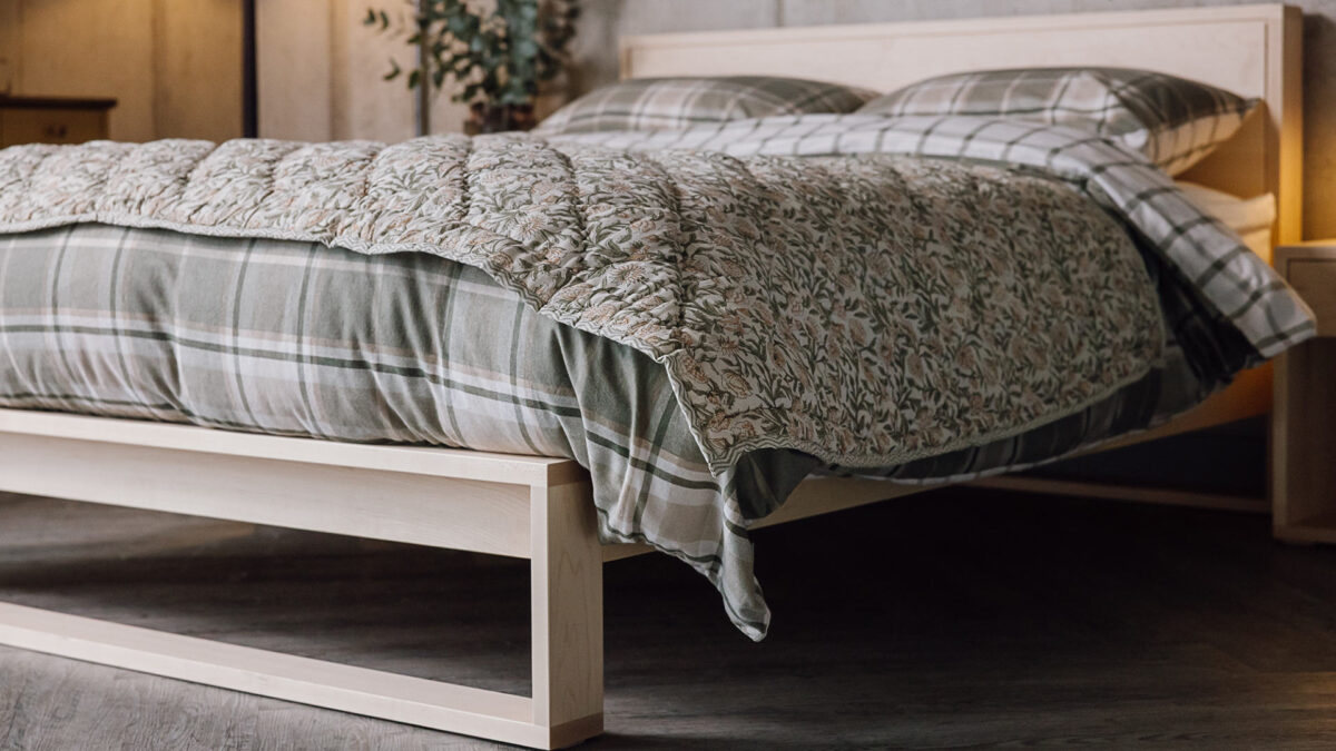 Floral Quilted Throw with Stripe Reverse - Image 3