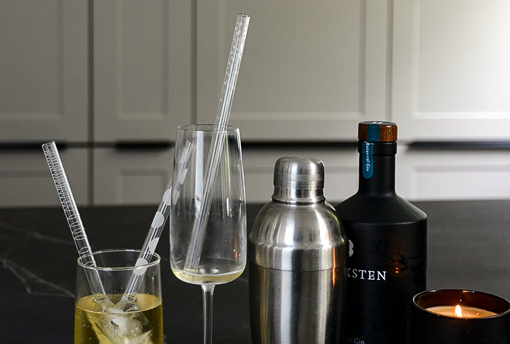 cocktails glass straws set with dip bowl