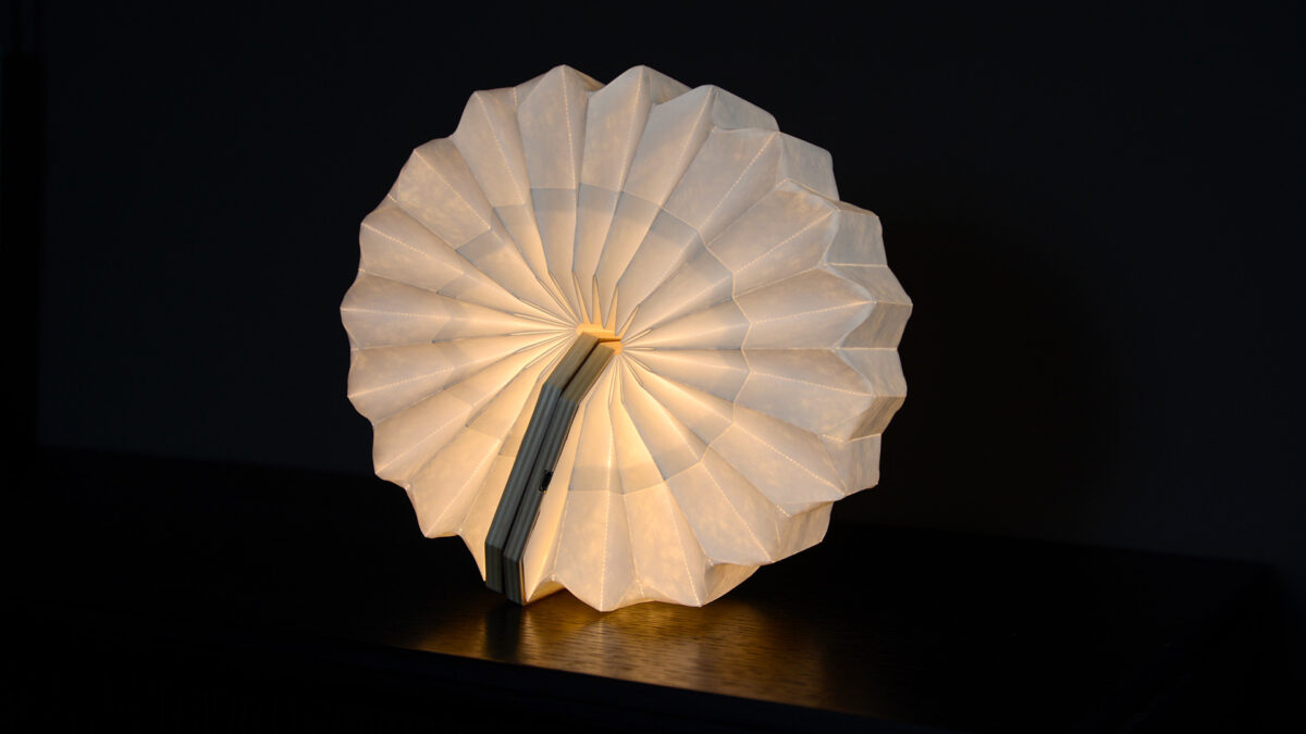 concertina style LED lamp set to warm white and arranged in a circle