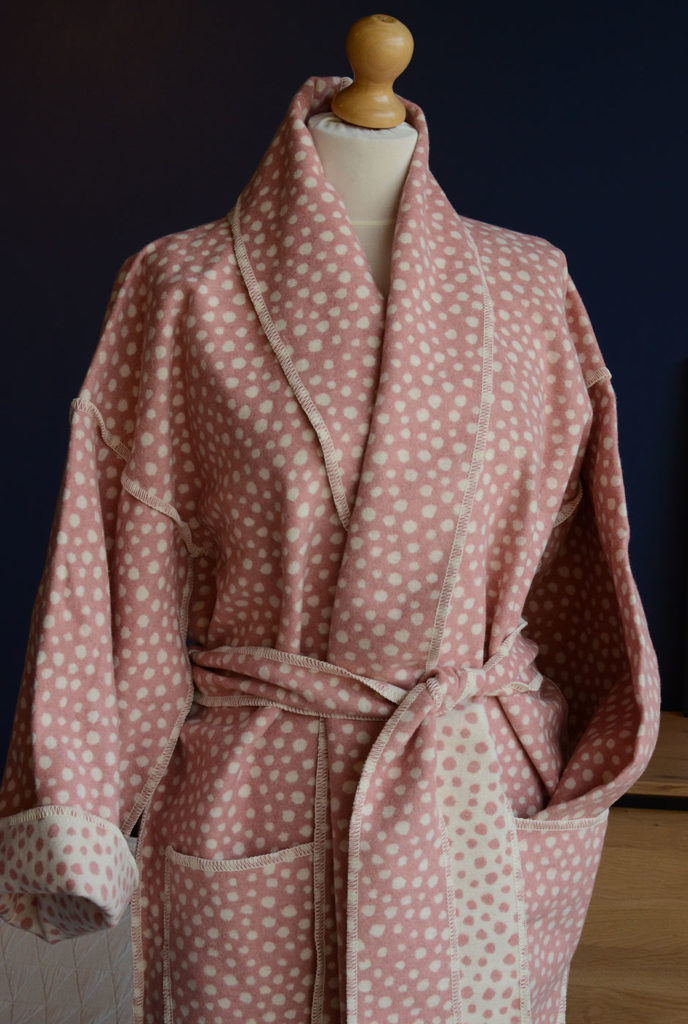 cosy-kimono-robe-pink-spot