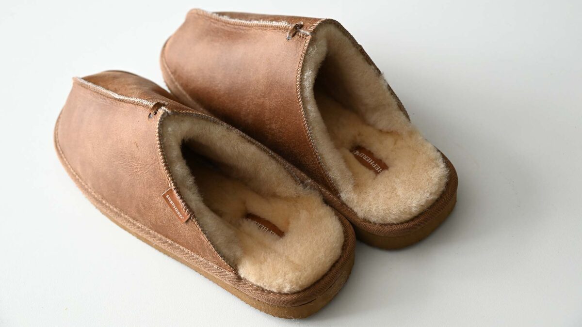 Hugo Sheepskin Slippers - Image 12