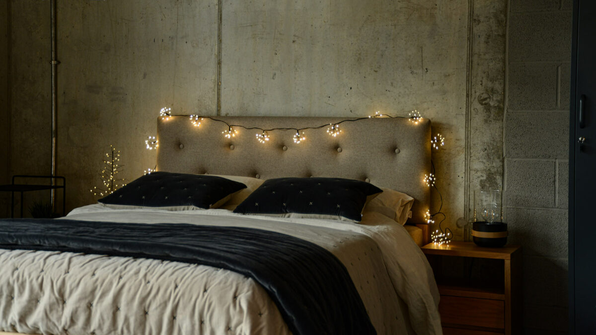 cosy neutral xmas bedroom