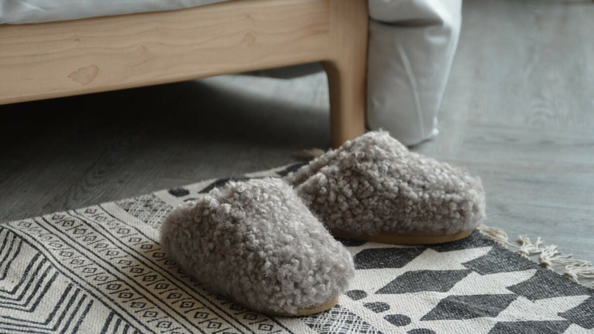 curly sheepskin open heel slippers