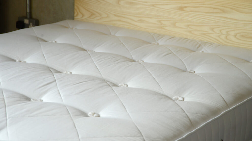 100% natural and biodegradable mattress made from latex and coconut fibres with a cotton cover