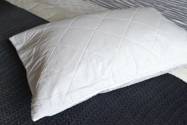 cotton-filled-pillow-protector