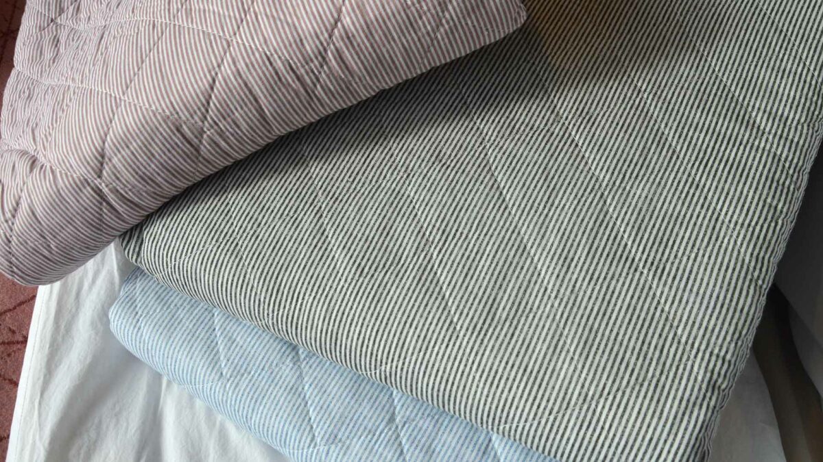 cotton-quilted-blankets-3-colours