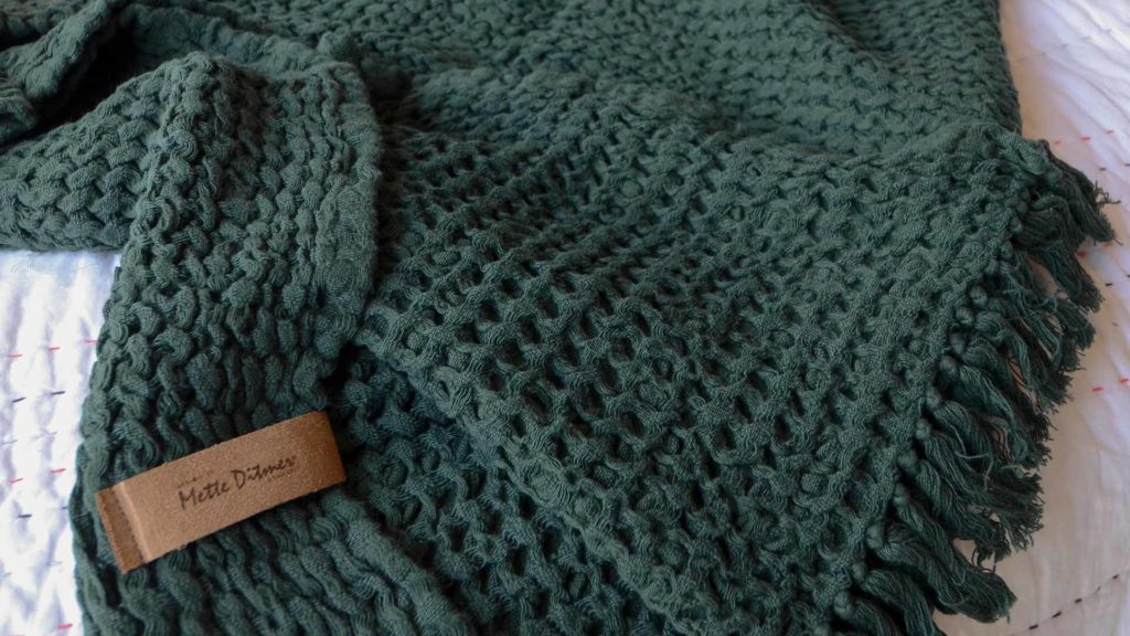 waffle-throw-dark-green