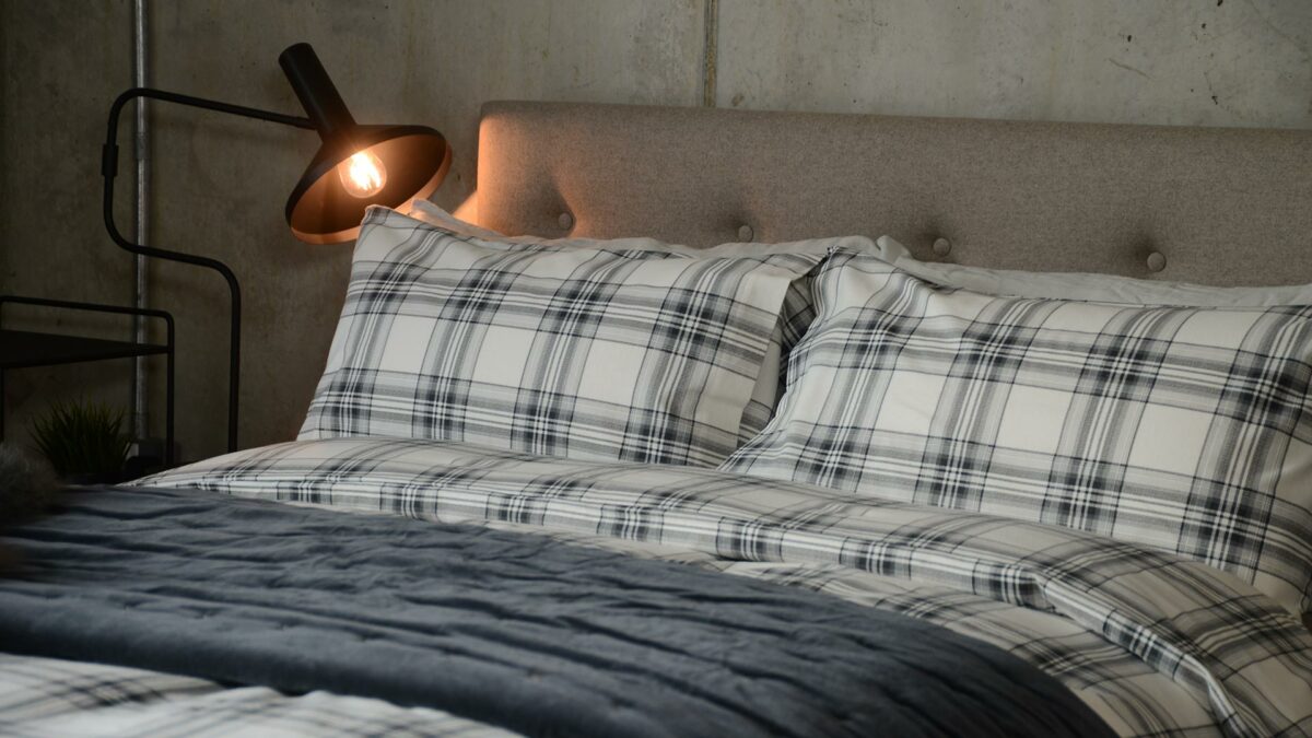 soft and cosy brushed cotton grey plaid duvet set.